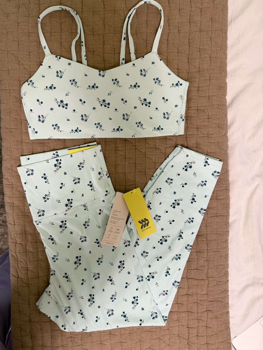 All in Motion Women's Sports Bra & Legging Set - blue ditsy floral print